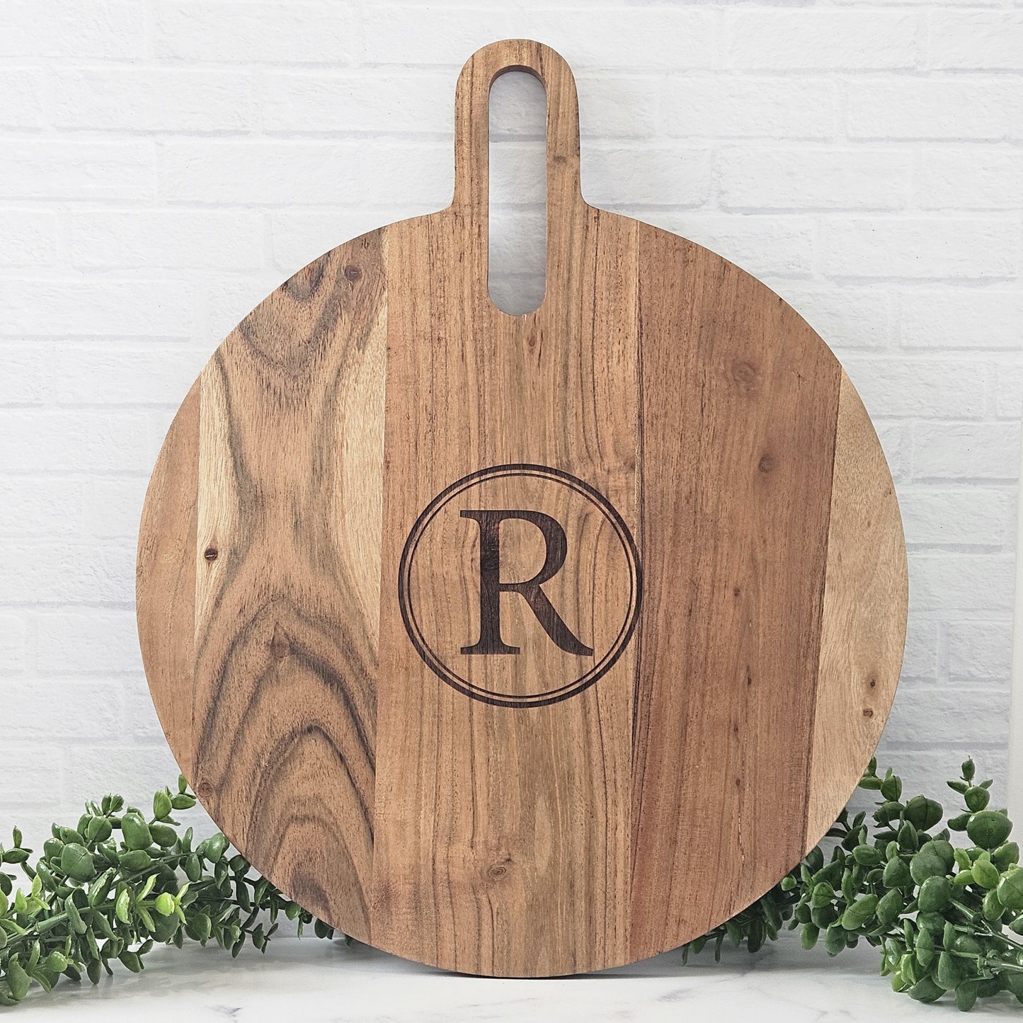 Personalized Round Acacia Wood Charcuterie Board – Monogram Engraved